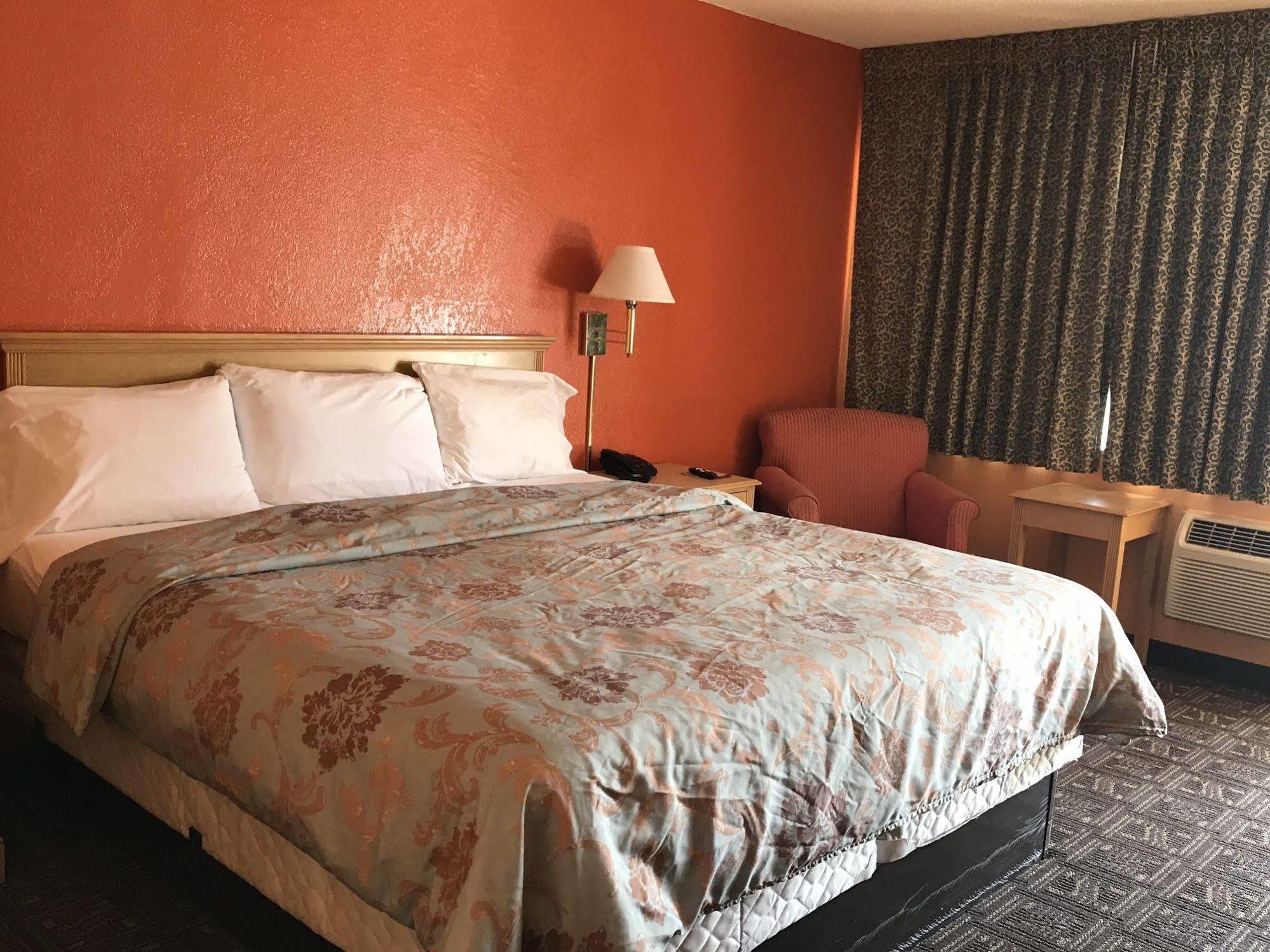 Hutchinson Inn Dış mekan fotoğraf