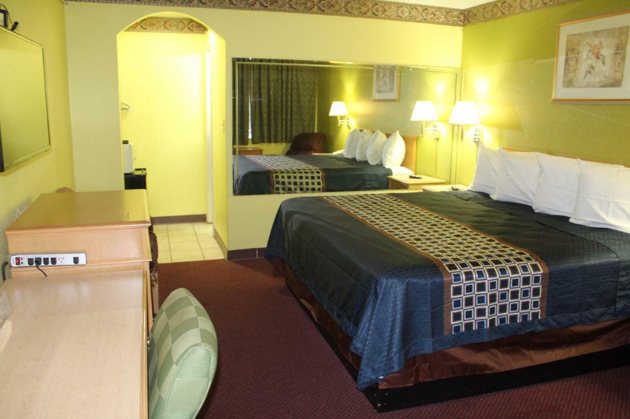 Hutchinson Inn Dış mekan fotoğraf