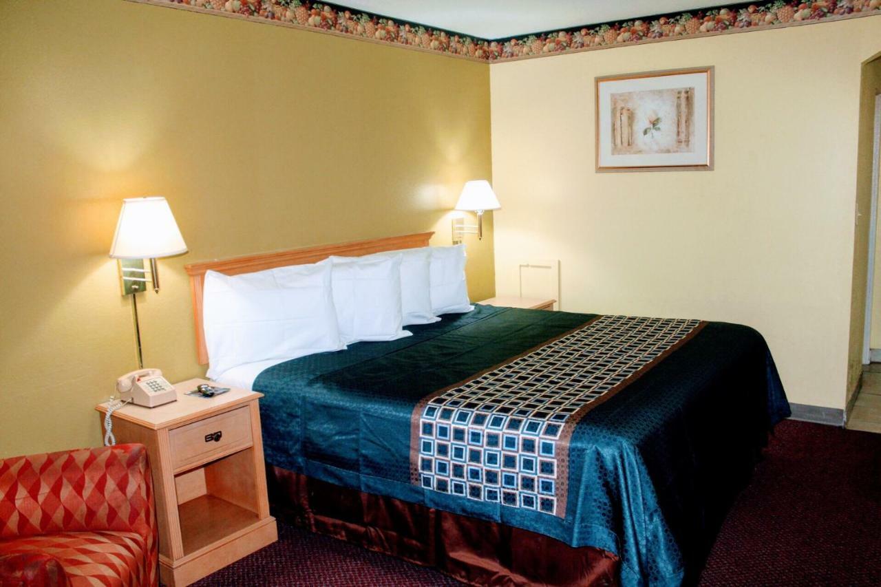 Hutchinson Inn Dış mekan fotoğraf