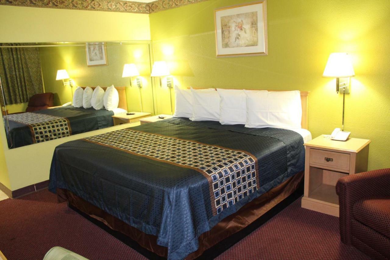 Hutchinson Inn Dış mekan fotoğraf